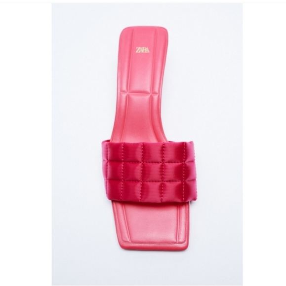 Zara* Heeled Sandal Pink Quilted - Picture 3 of 7